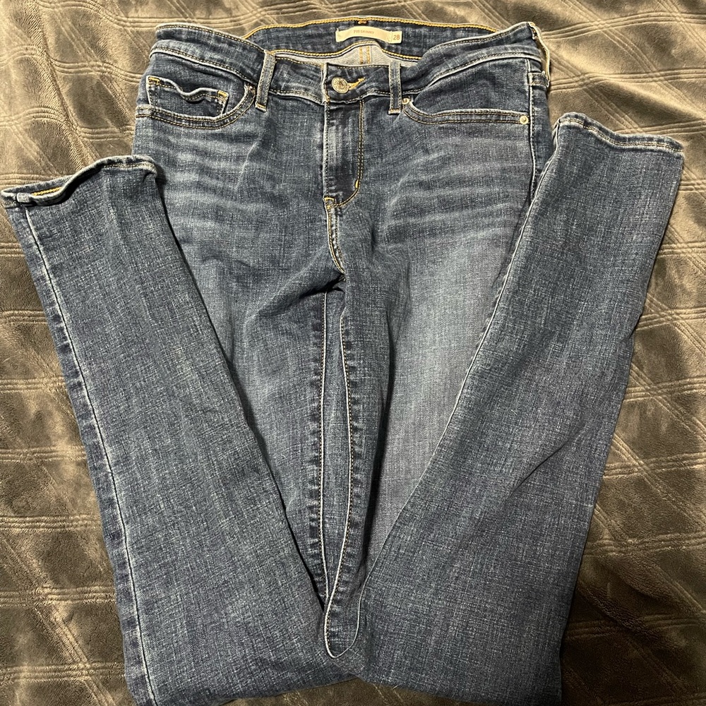 Levi skinny jeans